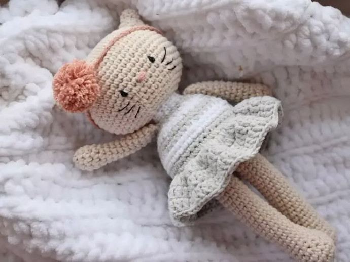 Create Your Own Adorable Crochet Lucy the Cat Amigurumi: A Step-by-Step Guide Create Your Own Adorable Crochet Lucy the Cat Amigurumi: A Step-by-Step Guide