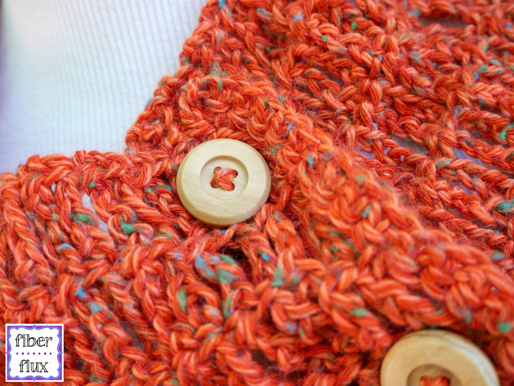 Create a Beautiful Summer Cowl with a Crochet Tiger Lily Design for a Touch of Elegance