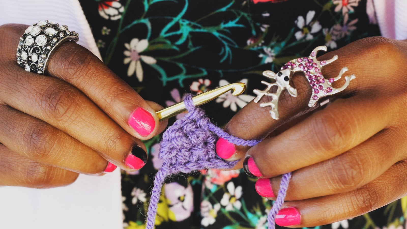 Create a Charming Crochet Bow Scarf: A Step-by-Step Guide for Fashion and Warmth