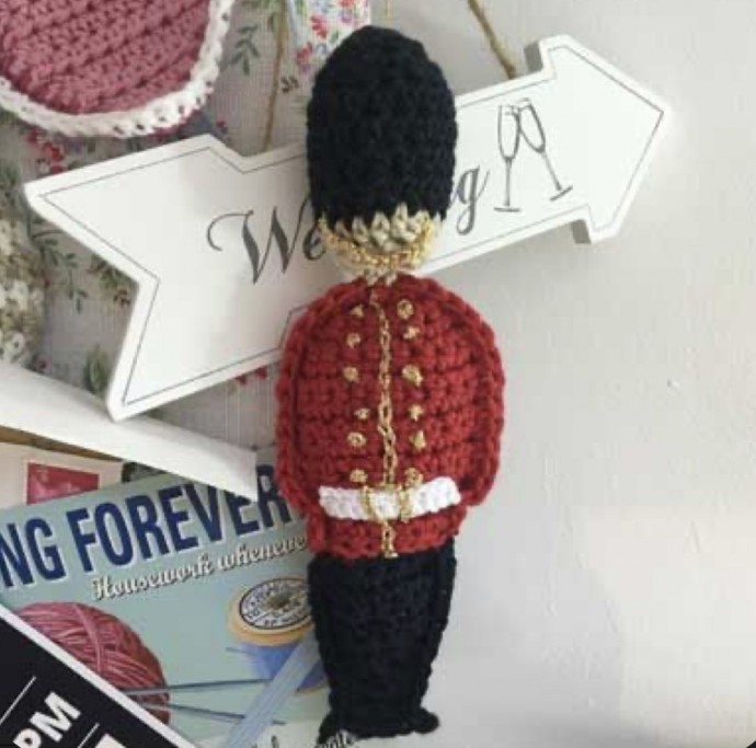 Crochet Soldier: A Simple Yet Charming Addition to Your Christmas Decorations Crochet Soldier: A Simple Yet Charming Addition to Your Christmas Decorations