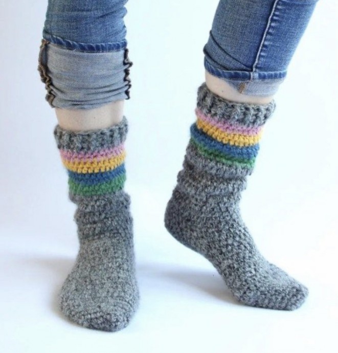 Crochet Easy Slipper Socks (Free Pattern)