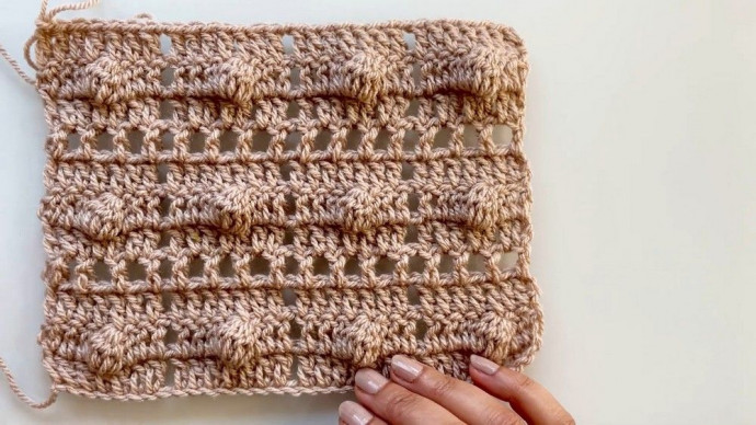 Crochet Bobble Square Pattern - A Fun and Textured Crochet Project