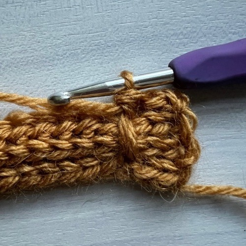 Create the Beautiful Crochet Amber Frost Headband: A Comprehensive Guide