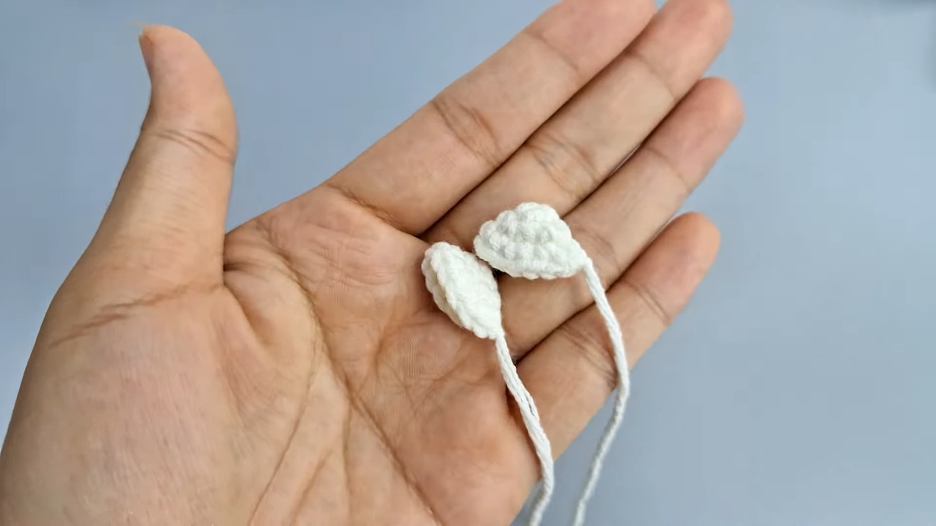 Craft Your Own Adorable Crochet Hello Kitty with Heart Keychain: A Fun DIY Guide