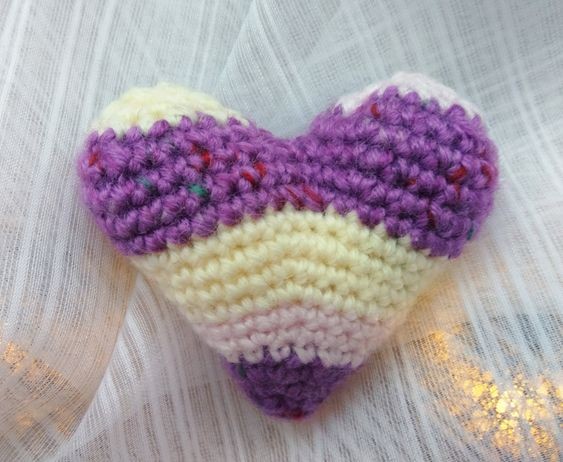 Create Adorable Crochet Amigurumi Hearts for Handmade Gifts and Decorations Create Adorable Crochet Amigurumi Hearts for Handmade Gifts and Decorations