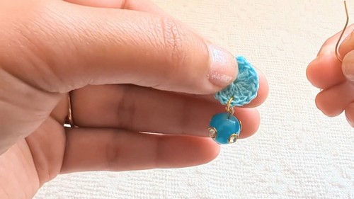 Create Adorable Crochet Earrings: A Step-by-Step Guide for Unique Accessories