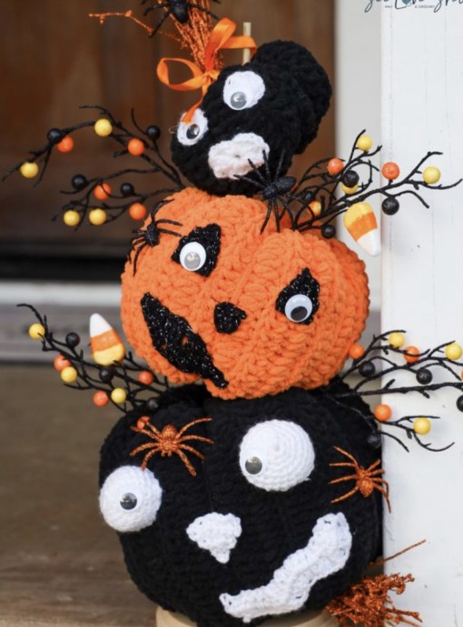 Discover the Art of Crochet: Create a Stunning 3-Stack Jack-O-Lantern Topiary for Halloween