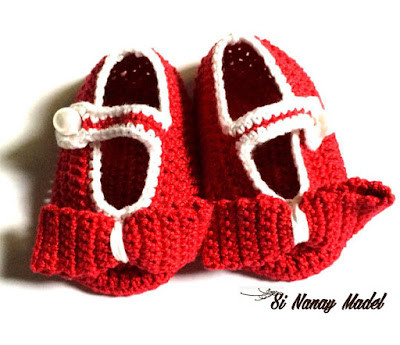 Adorable Crochet Red Ribbon Baby Shoes Pattern - Handmade Gift for New Parents Adorable Crochet Red Ribbon Baby Shoes Pattern - Handmade Gift for New Parents
