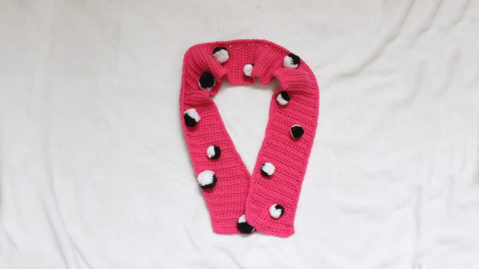 Create Your Own Crochet Pom Pom It Up Scarf - A Stylish and Fun Accessory for Any Outfit Create Your Own Crochet Pom Pom It Up Scarf - A Stylish and Fun Accessory for Any Outfit