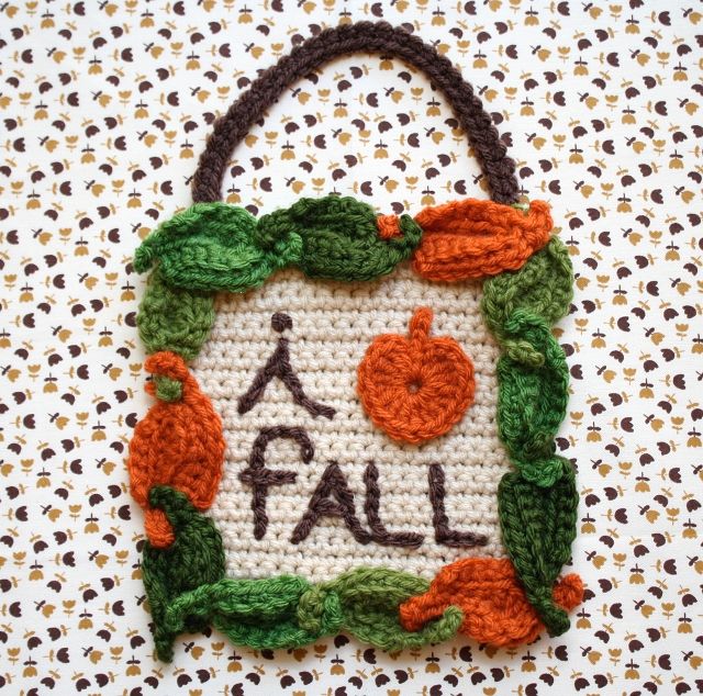 Create a Charming Crochet "I Love Fall" Sign for Your Autumn Decor