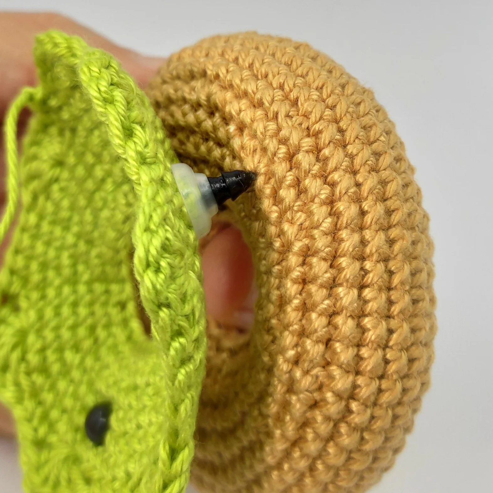 How to Crochet Adorable Donut Amigurumi &ndash; Step-by-Step Guide for Beginners and Craft Enthusiasts