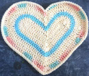 Create a Charming Heart-Shaped Crochet Dishcloth for a Touch of Love in Your Kitchen
