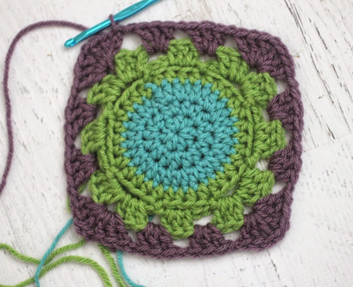 Create Your Own Playful Crochet Monster Granny Square - A Step-by-Step Guide