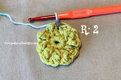 Crochet Flower Double Sided Scrubby: A Charming Eco-Friendly Kitchen Companion