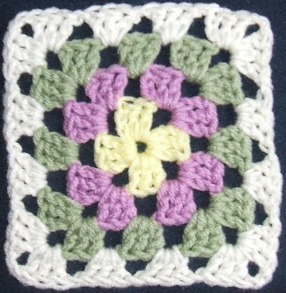 Create a Stunning Multi-Color Granny Square: Step-by-Step Crochet Guide Create a Stunning Multi-Color Granny Square: Step-by-Step Crochet Guide