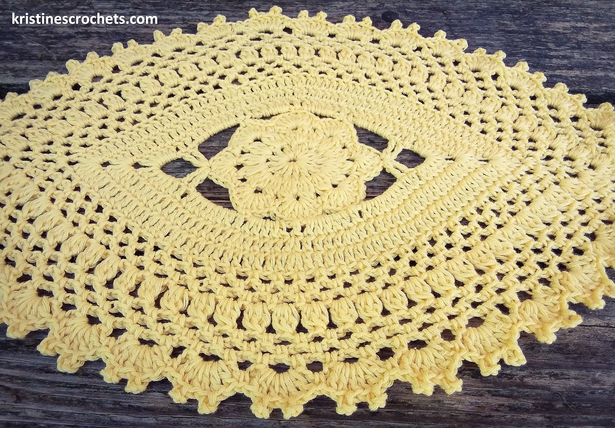 Create Beautiful Crochet Oval Flower Doilies &ndash; Step-by-Step Guide