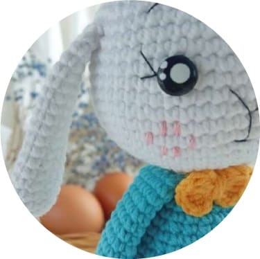 Create Your Own Amigurumi Crochet Bunny: A Step-by-Step Guide with Necessary Materials and Instructions