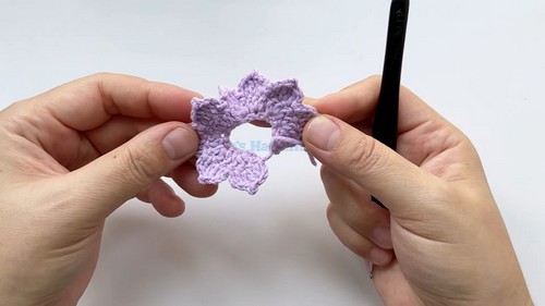 Create Stunning Crochet Flower Hairclips: A Step-by-Step Guide
