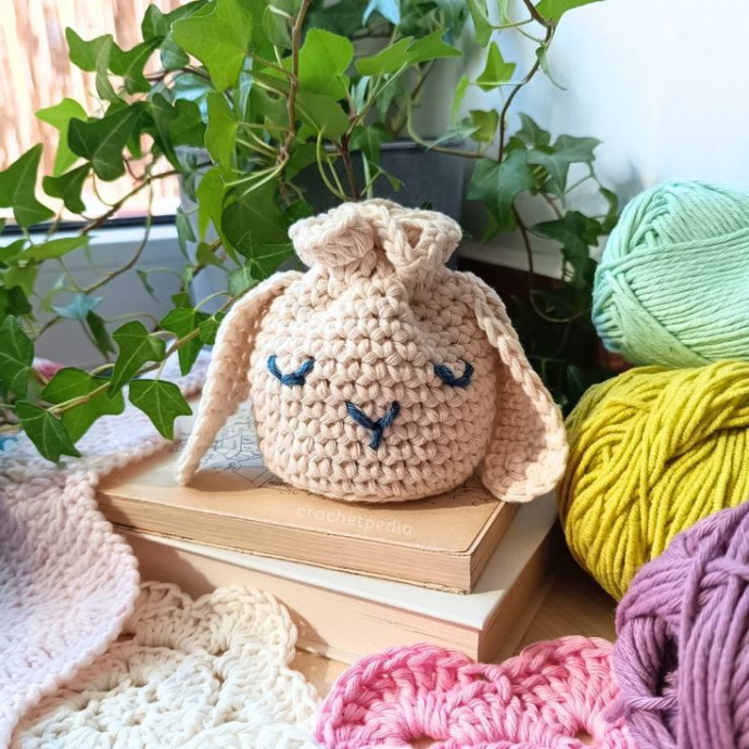 Adorable Crochet Sheep Pouch: A Practical and Fun Accessory for Your Small Items