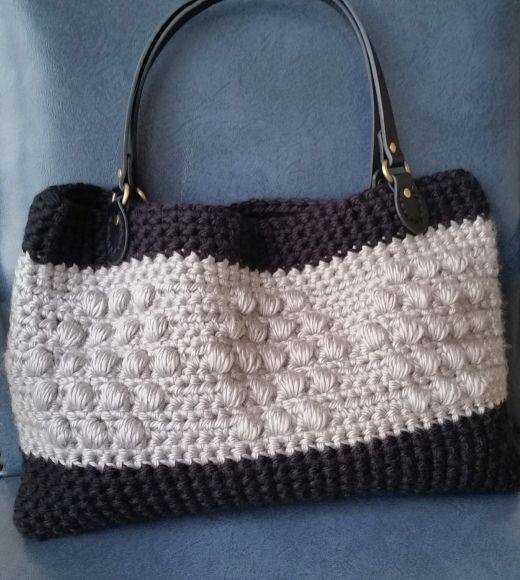 Create Your Own Stunning Hexagon Handbag with This Comprehensive Crochet Guide
