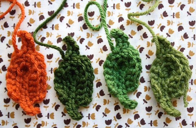 Create a Charming Crochet "I Love Fall" Sign for Your Autumn Decor