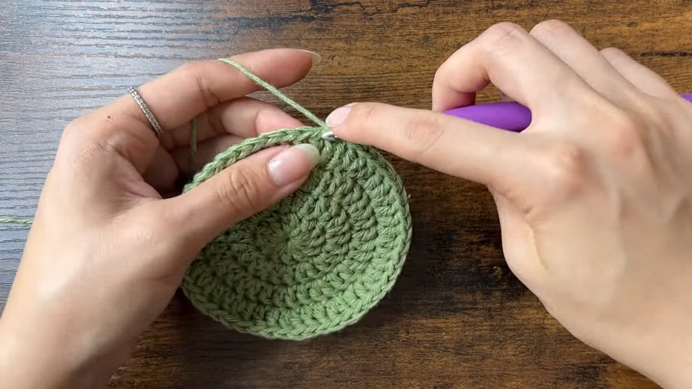 Adorable Crochet Mushroom Jewelry Holder - A Whimsical Storage Solution for Your Jewelry