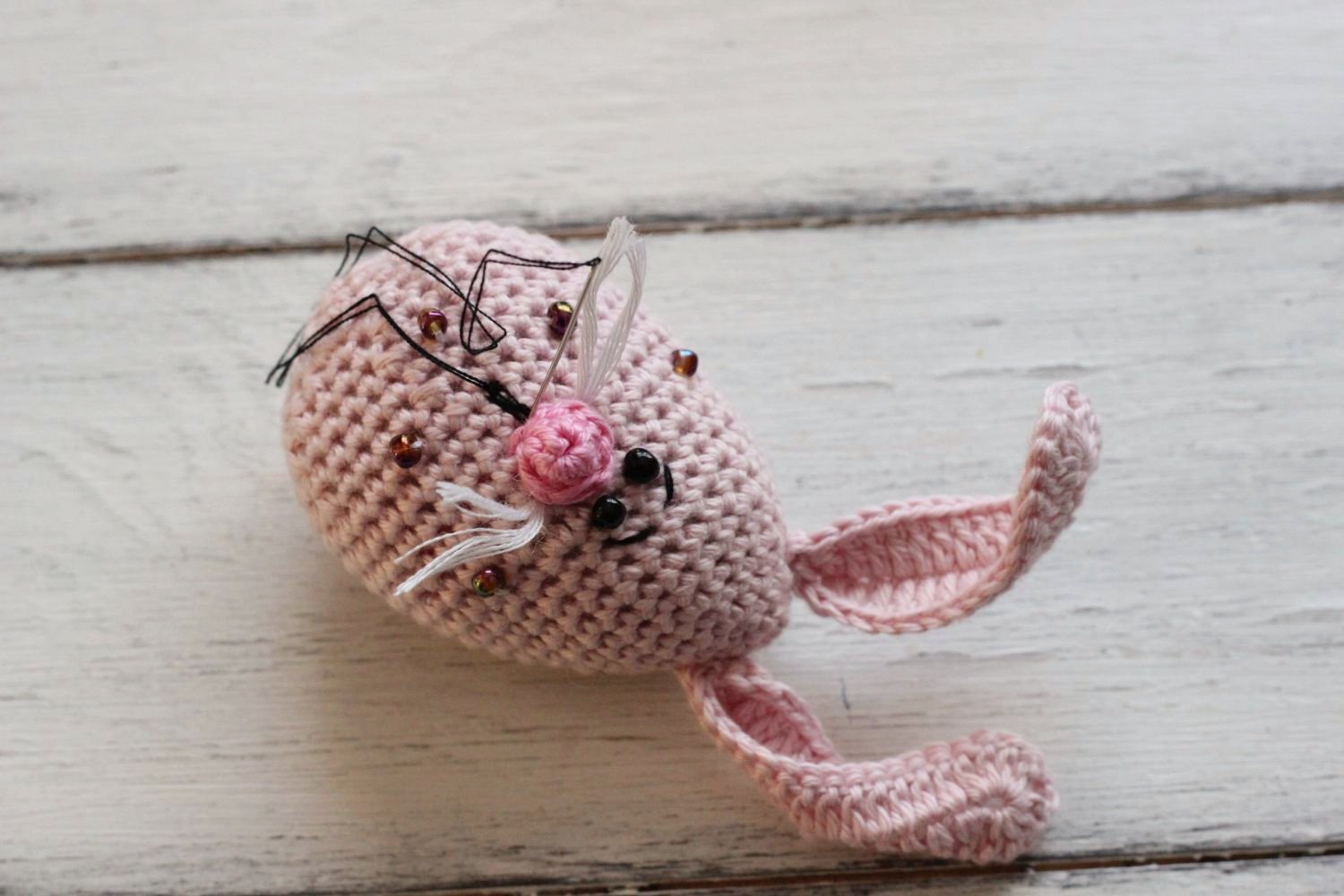 Create Adorable Crochet Easter Rabbits: A Beginner's Guide with Detailed Instructions and Tips
