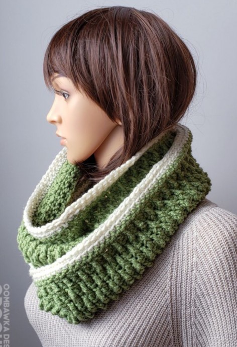 Crochet Veronica Infinity Scarf (Free Pattern)