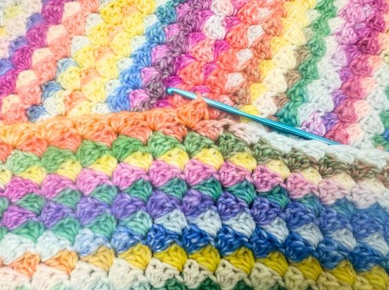 Create Your Own Cozy Crochet Cluster Blanket: A Step-by-Step Guide Create Your Own Cozy Crochet Cluster Blanket: A Step-by-Step Guide