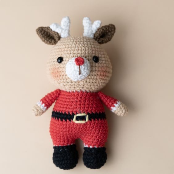 Crochet Adorable Reindeer Pattern