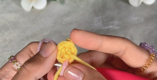 Create a Charming Crochet Mini Poinsettia Flower Keychain for the Holidays