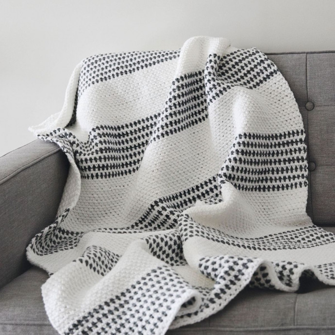 Create a Cozy Crochet Moss Stitch Blanket: Step-by-Step Guide