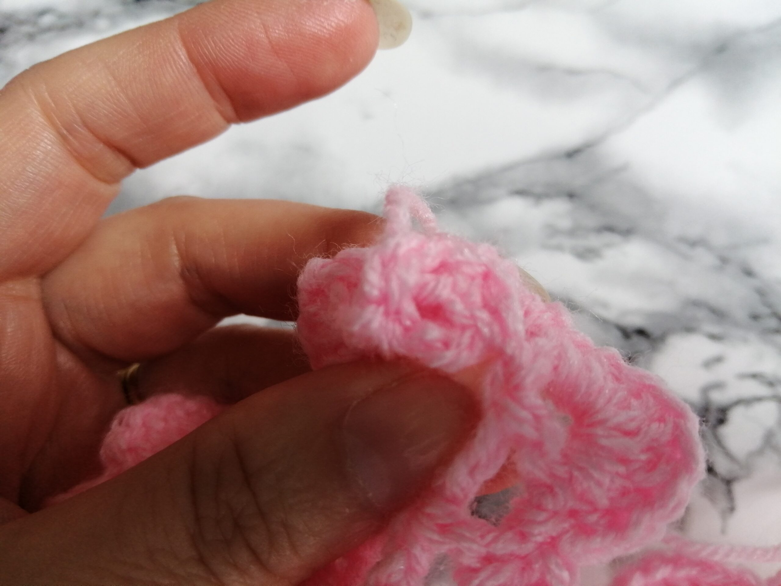 Create a Beautiful Crocheted Rose: Step-by-Step Guide for Beginners