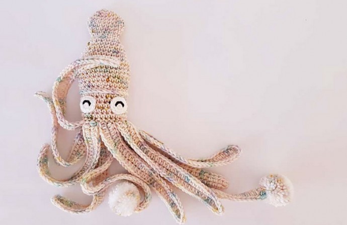 Hubble the Squid Free Crochet Pattern