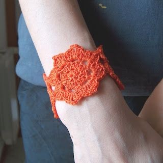 Create Your Own Crochet Lotus Flower Cuff: A Step-by-Step Guide to an Elegant Accessory Create Your Own Crochet Lotus Flower Cuff: A Step-by-Step Guide to an Elegant Accessory