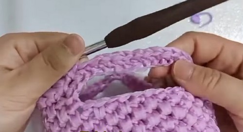 Crochet Handmade Bucket Bag - Craft Your Own Stylish Accessory with These Simple Steps