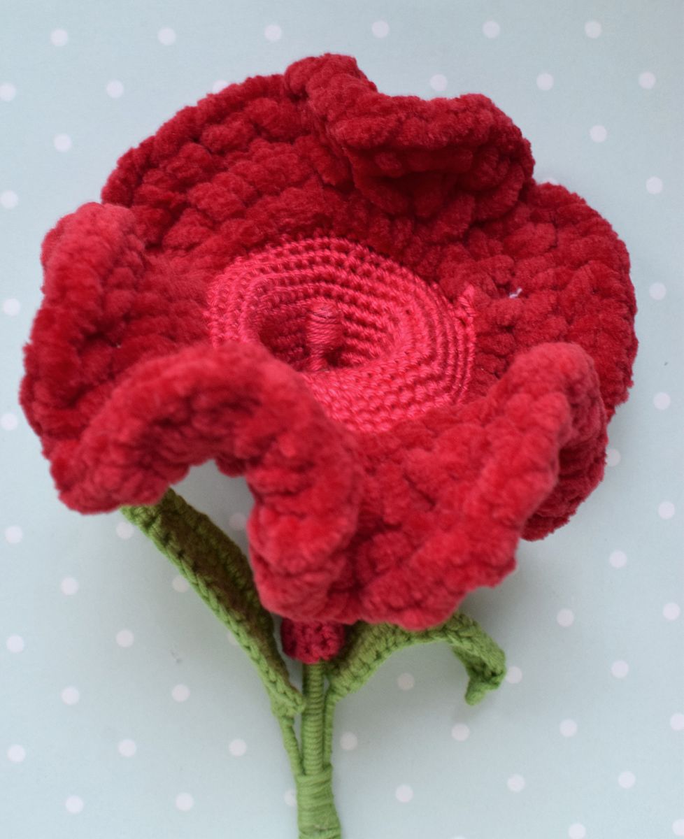 Create a Stunning Crochet Flower of Celosia Brooch &ndash; A Step-by-Step Guide