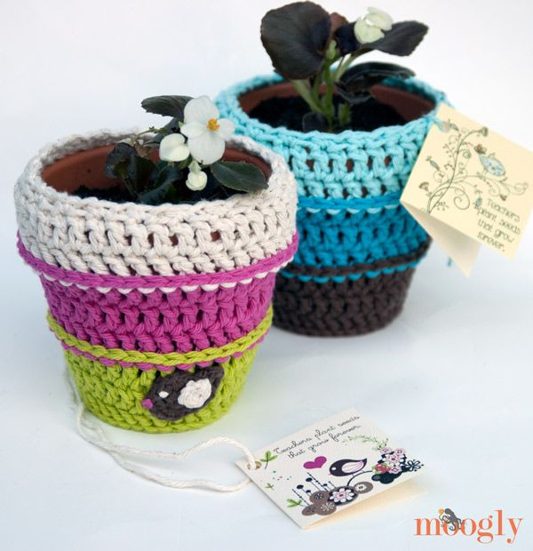 Create Your Own Cozy Crochet Planting Seeds Flower Pot Cozy – A Heartwarming DIY Project
