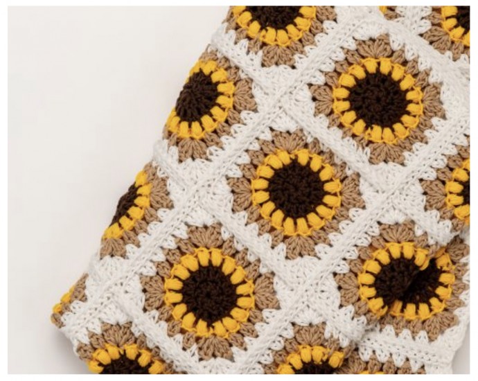 The Sunflower Blanket Crochet Pattern (FREE)
