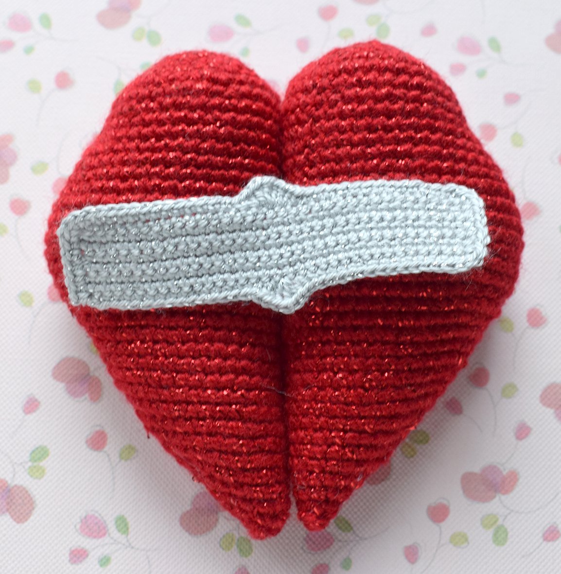 Create Charming Crocheted Half Hearts: A Step-by-Step Guide for Beginners