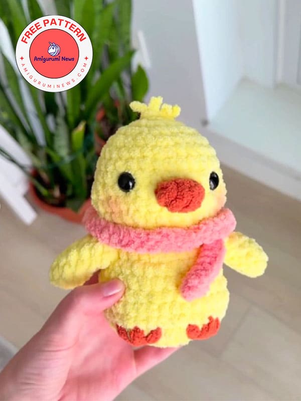 Create Your Own Adorable Crochet Easter Chick Amigurumi with This Simple Guide
