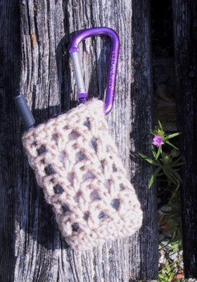 Create Your Own Stylish Crochet V Stitch Cell Phone Pouch - A How-To Guide Create Your Own Stylish Crochet V Stitch Cell Phone Pouch - A How-To Guide