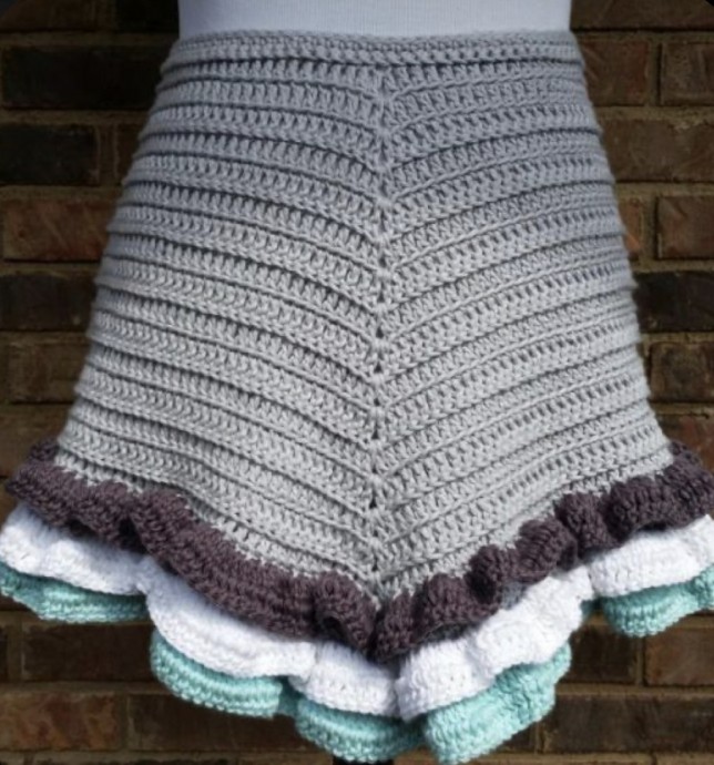 Create a Stunning Crochet Ruffle Apron: A Versatile and Elegant Project Create a Stunning Crochet Ruffle Apron: A Versatile and Elegant Project