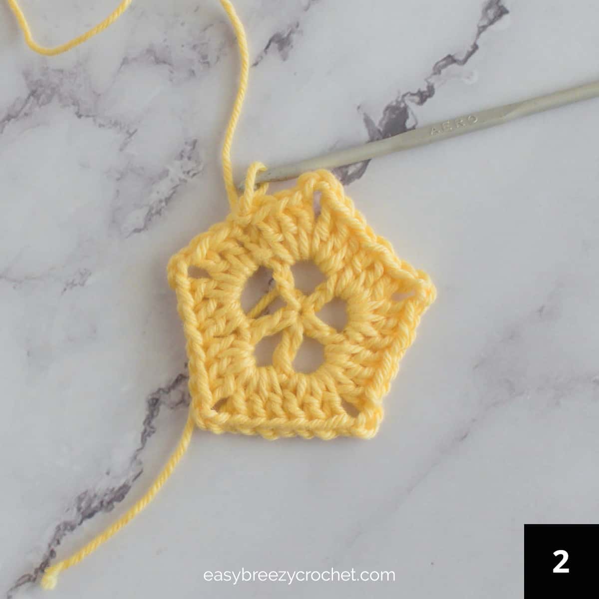 Create a Beautiful Crochet Star Coaster - Step-by-Step Instructions for Beginners and Experts
