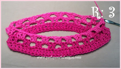 Create Your Own Crochet Lacy Granny Cowl: A Stylish and Cozy Accessory for Any Outfit