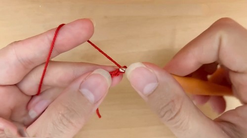Create a Charming Crochet Strawberry Hairclip: A Step-by-Step Guide for All Craft Lovers