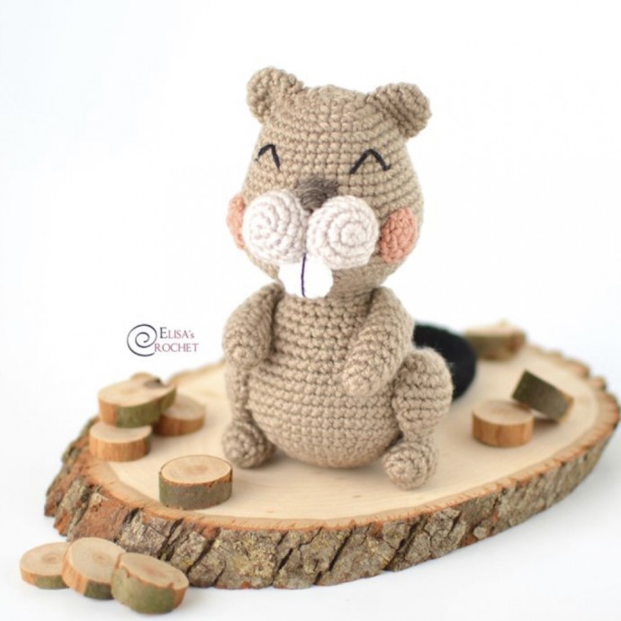 Create Your Own Adorable Woody the Beaver Crochet Toy with This Easy Pattern Create Your Own Adorable Woody the Beaver Crochet Toy with This Easy Pattern