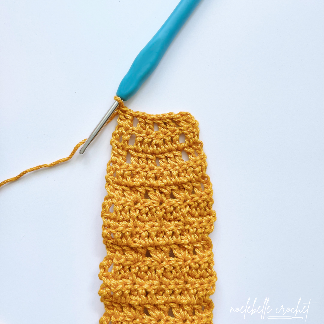Create Your Own Adorable Crochet Headwrap: A Stylish Accessory for All Seasons