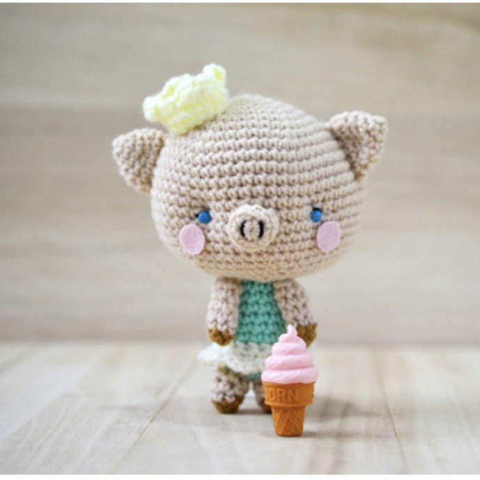 Crochet Pig Amigurumi