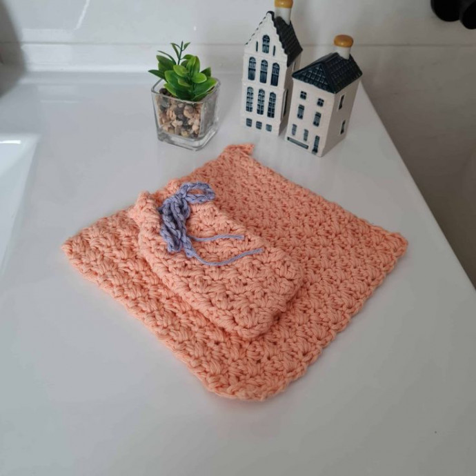 Crochet Peach Washcloth & Soap Saver Set